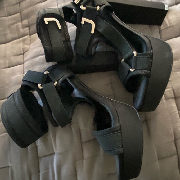 Shoes - Sexy Black High Heels